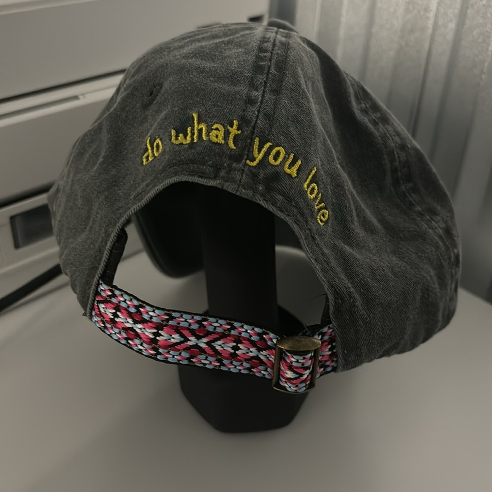 hat - Picture 2 of 3